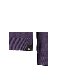 violetter Pullover mit einem V-Ausschnitt von LERROS