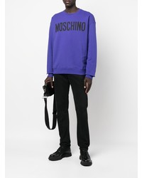 violettes bedrucktes Sweatshirt von Moschino