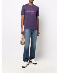 violettes bedrucktes T-Shirt mit einem Rundhalsausschnitt von Salvatore Ferragamo