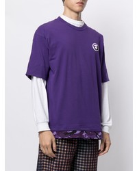 violettes bedrucktes T-Shirt mit einem Rundhalsausschnitt von AAPE BY A BATHING APE