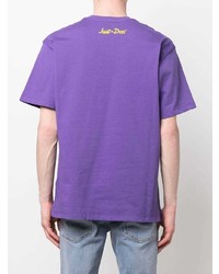 violettes bedrucktes T-Shirt mit einem Rundhalsausschnitt von Just Don