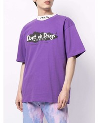 violettes bedrucktes T-Shirt mit einem Rundhalsausschnitt von Chinatown Market