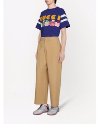 violettes bedrucktes T-Shirt mit einem Rundhalsausschnitt von Gucci