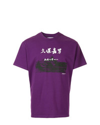 violettes bedrucktes T-Shirt mit einem Rundhalsausschnitt von Yoshiokubo