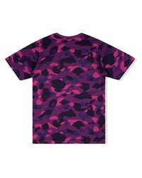 violettes Camouflage T-Shirt mit einem Rundhalsausschnitt von A Bathing Ape