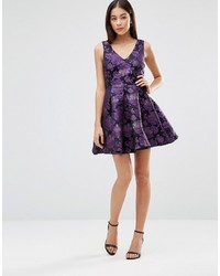 violettes Kleid mit Blumenmuster von AX Paris
