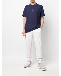 violettes T-Shirt mit einem Rundhalsausschnitt von Stone Island