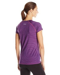 violettes T-Shirt mit einem Rundhalsausschnitt von Desigual