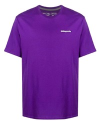 violettes T-Shirt mit einem Rundhalsausschnitt von Patagonia