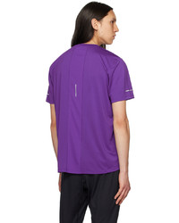 violettes T-Shirt mit einem Rundhalsausschnitt von Asics