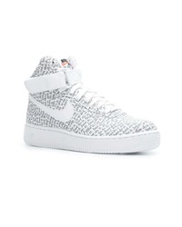weiße bedruckte hohe Sneakers von Nike
