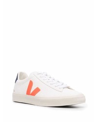 weiße bedruckte Leder niedrige Sneakers von Veja