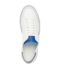 weiße bedruckte Leder niedrige Sneakers von Axel Arigato