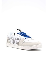 weiße bedruckte Leder niedrige Sneakers von VERSACE JEANS COUTURE