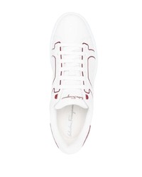 weiße bedruckte Leder niedrige Sneakers von Salvatore Ferragamo