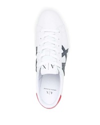 weiße bedruckte Leder niedrige Sneakers von Armani Exchange