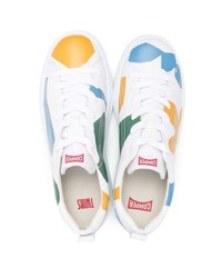 weiße bedruckte Leder niedrige Sneakers von Camper