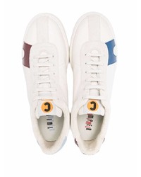 weiße bedruckte Leder niedrige Sneakers von Camper