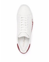 weiße bedruckte Leder niedrige Sneakers von Salvatore Ferragamo