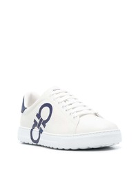 weiße bedruckte Leder niedrige Sneakers von Salvatore Ferragamo