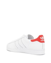 weiße bedruckte Leder niedrige Sneakers von adidas