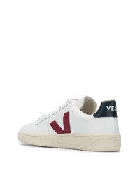 weiße bedruckte Leder niedrige Sneakers von Veja