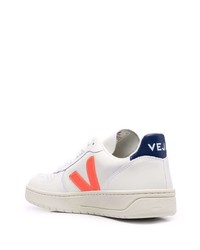 weiße bedruckte Leder niedrige Sneakers von Veja