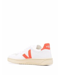 weiße bedruckte Leder niedrige Sneakers von Veja