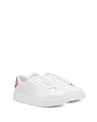 weiße bedruckte niedrige Sneakers von Prada