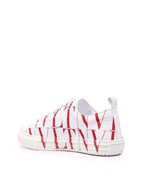 weiße bedruckte niedrige Sneakers von Valentino Garavani