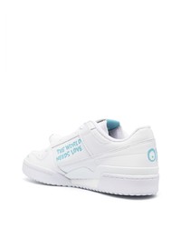 weiße bedruckte niedrige Sneakers von adidas