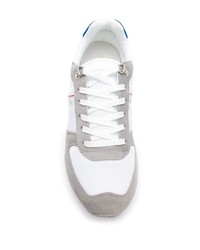 weiße bedruckte Wildleder niedrige Sneakers von VERSACE JEANS COUTURE