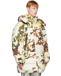 weiße Camouflage Daunenjacke von Dries Van Noten