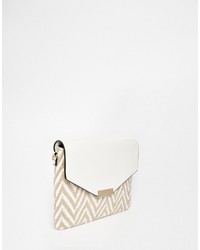 weiße Clutch mit Chevron-Muster von Dune