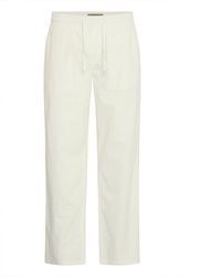 weiße Chinohose von BLEND