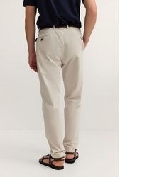 weiße Chinohose von Bugatti
