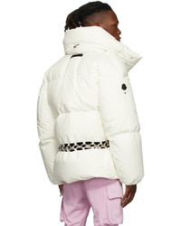 weiße Daunenjacke von Moncler Genius