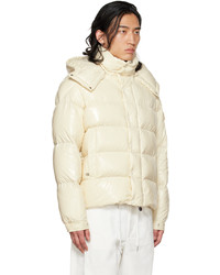 weiße Daunenjacke von Moncler