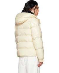 weiße Daunenjacke von Moncler