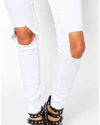 weiße enge Jeans mit Destroyed-Effekten von Daisy Street