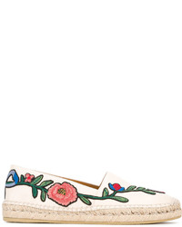 weiße Espadrilles mit Blumenmuster von Gucci