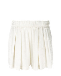 weiße Shorts mit Falten von Raquel Allegra