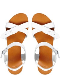 weiße flache Sandalen aus Leder von Asos