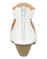 weiße flache Sandalen aus Leder von Mae&Mathilda