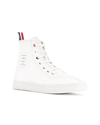 weiße hohe Sneakers aus Segeltuch von Thom Browne