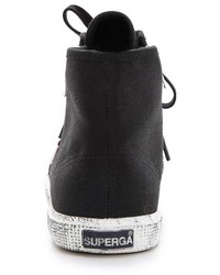 weiße hohe Sneakers aus Segeltuch von Superga