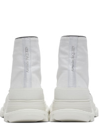 weiße hohe Sneakers aus Segeltuch von Alexander McQueen