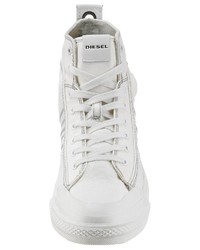 weiße hohe Sneakers von Diesel