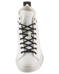 weiße hohe Sneakers von Diesel