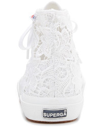 weiße hohe Sneakers von Superga